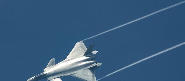 央视公开歼20最高航速,一分钟飞52千米,五代机