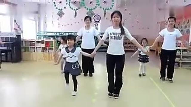 幼儿园小班 亲子舞蹈