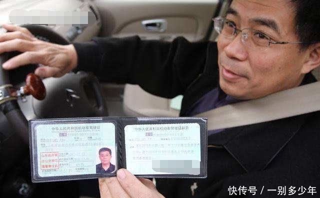 汽车年检可以提前多久