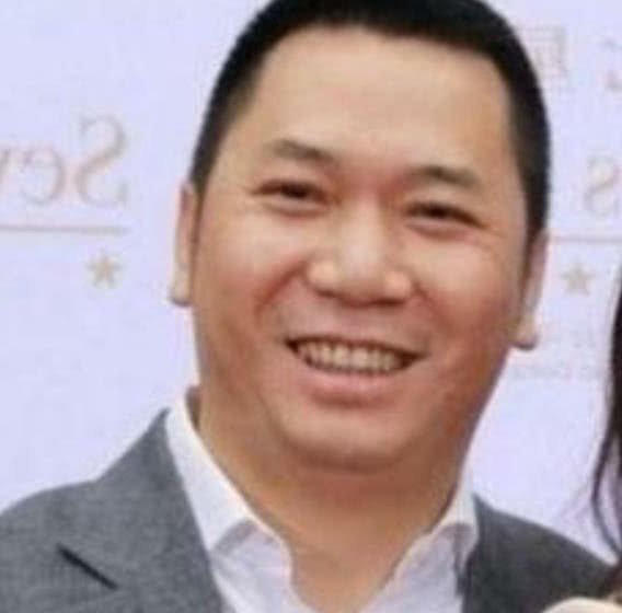 黄有龙前妻照片曝光,选择赵薇真是有眼光,网友