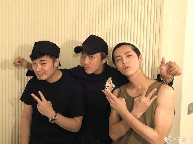 邓超鹿晗王祖蓝陈赫发文回应退出跑男原因,郑