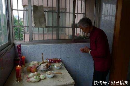 半岁孩子发烧 婆婆在家忙的不亦乐乎 儿媳回来