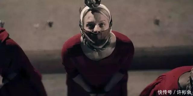 《使女的故事》不是恐怖片,却让我抑郁了一个