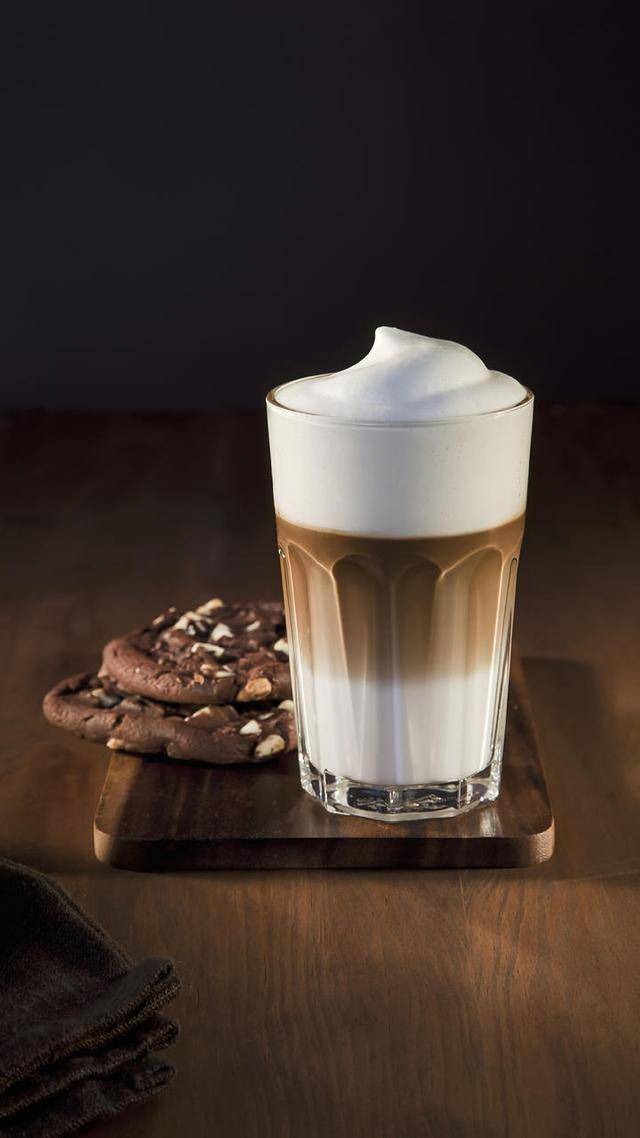 不了了之,又相知相遇,最后各奔东西