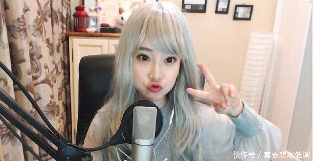 为博冯提莫一笑,他疯狂刷礼物近千万,如今深陷