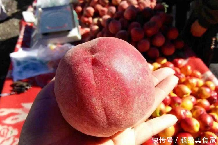 每天吃2个桃子,坚持7天后,身体出现了4大变化