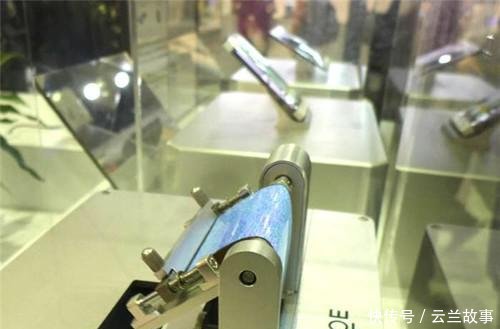 外媒华为与京东方研发可折叠屏智能机