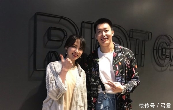 LOL:管泽元又搞事情?与妹子合照并称我好了余霜当场抓获罚跪搓衣板 九州体育娱乐官网
