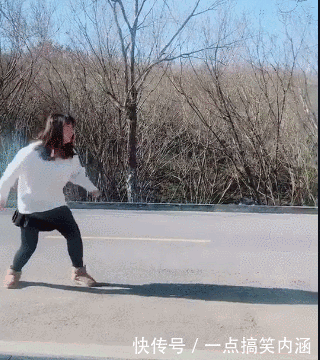 笑话段子:掉了一块火龙果,我找了半小时才找到