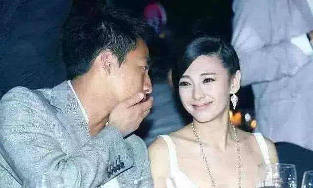 张雨绮与丈夫袁巴元起争执大打出手，网友纷纷点赞真性情被圈粉！