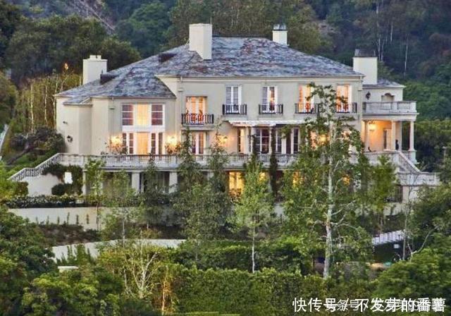 全球十大富豪出炉,美国占八个,中国没人上榜