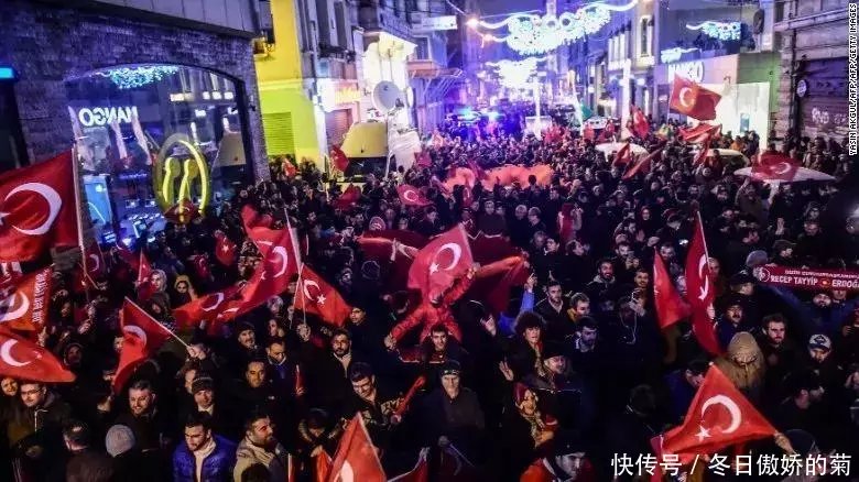 狗中哈士奇,国中土耳其 论搞笑,他们是认真的