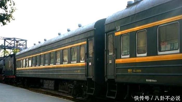 火车卧铺男女“混住”,很多女乘客担心没隐私,乘务员为你们好 钱柜娱乐999