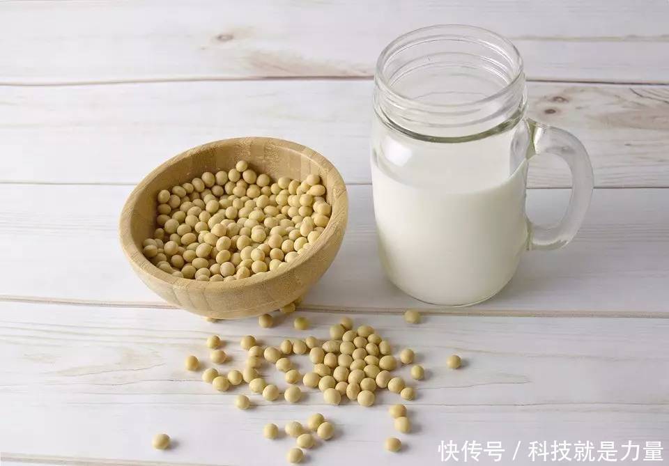 起床后的第一口吃这个,色斑没了,皮肤白了,一周