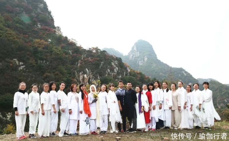 瑜伽大师揭秘中国瑜伽教练证书就是一个大骗局