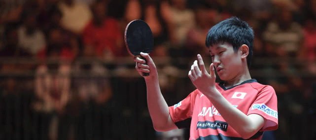 许昕不爽国乒输球硬怼张本智和你世界第一,我