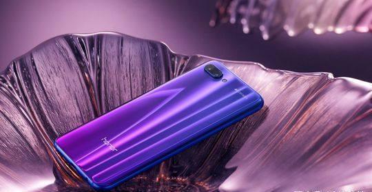 升级GPUTurbo后的荣耀10,游戏体验如何?看完