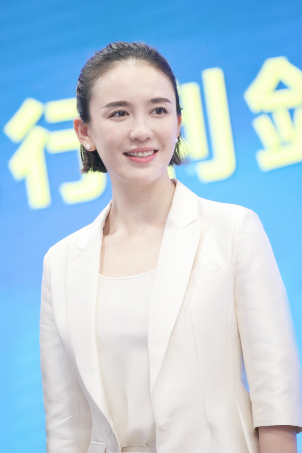 吕佳容新剧《执行利剑》央视将播 挑战执行法官：尊重和敬畏