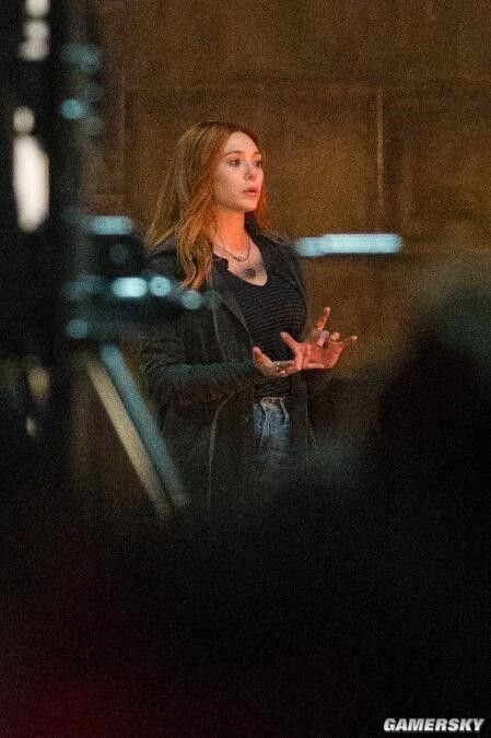 《复仇者联盟3:无限战争》最新片场照:绯红女