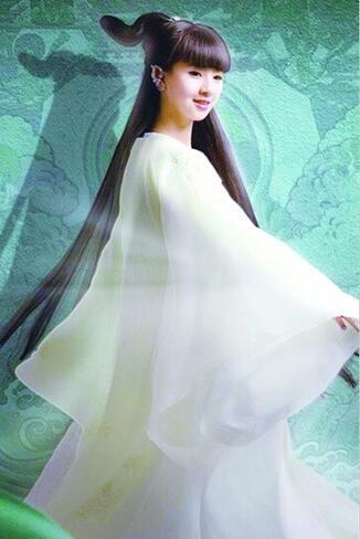 刚满18周岁的明星:她比王俊凯和吴磊起点高，如今不如小彩旗