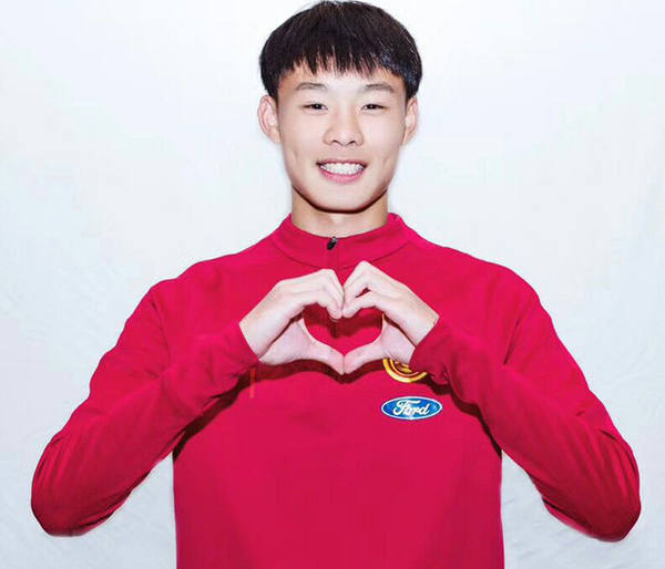 树立中国足球榜样,刘若钒荣膺2017年中国金童奖