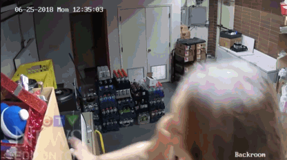 t01ec38e85c2663f32d.gif?size=416x233