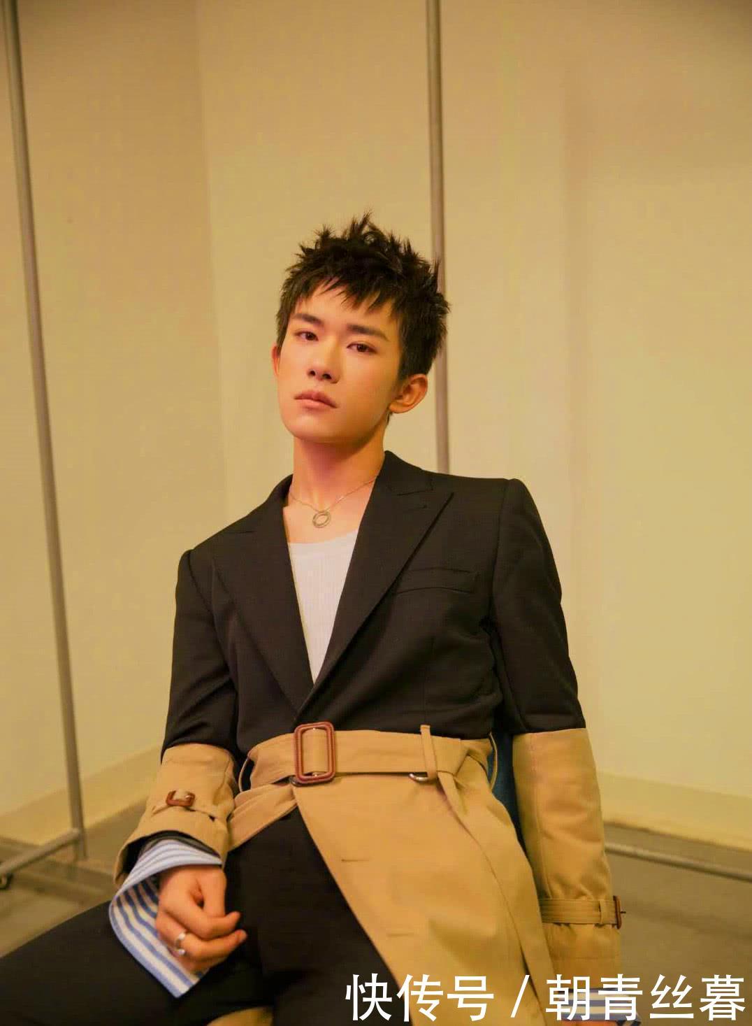 易烊千玺身高再成亮点,众星同台仅次于黄子韬