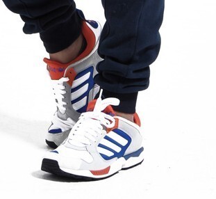 这是阿迪达斯哪款鞋子,求助!最好<em>有</em>连<em>链接</em>_36