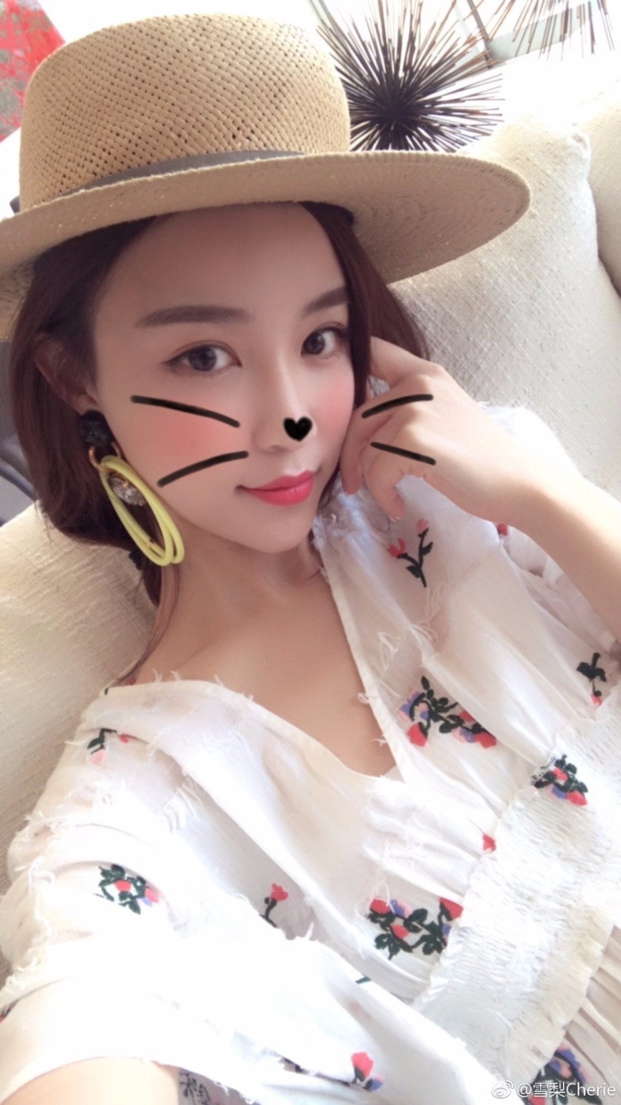 t01eccdc84a125c26eb.jpg?size=900x1600