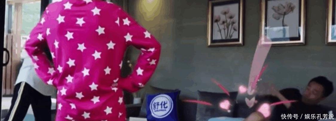 汪小菲又晒女儿, 小玥儿笑眼弯弯像极了大S, 打