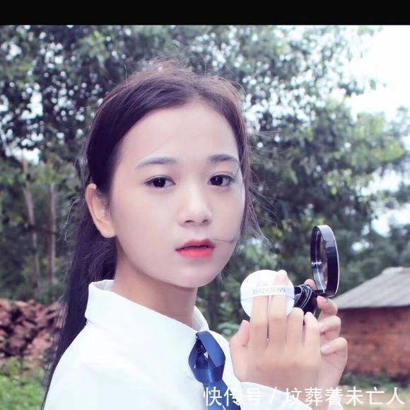 网红张曼如 年龄仅19岁,不可否认她确实火了