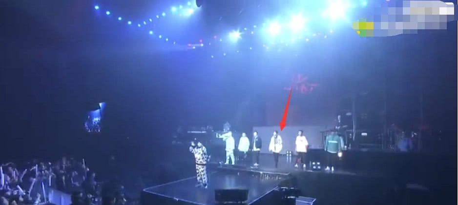 在朱正廷之后,主唱尤长靖也大胆尝试说唱,网友