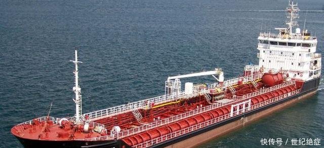 局势再次紧张!胡塞武装多枚导弹飞向海峡油轮