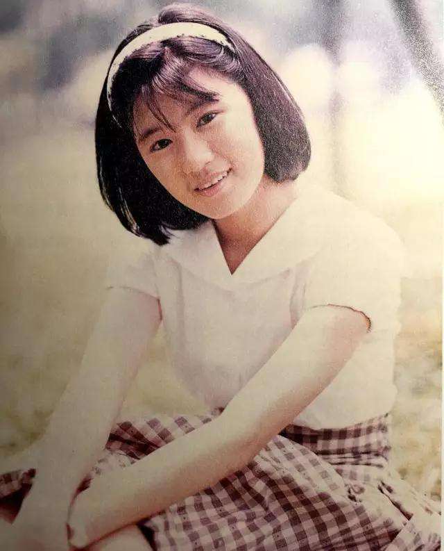 44岁贾静雯再办婚礼，曾替父还债错爱渣男，终于等到幸福来敲门