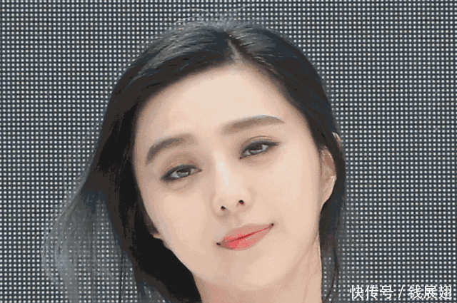 女明星最爱鲶鱼须刘海,杨幂遮住了发际线,她