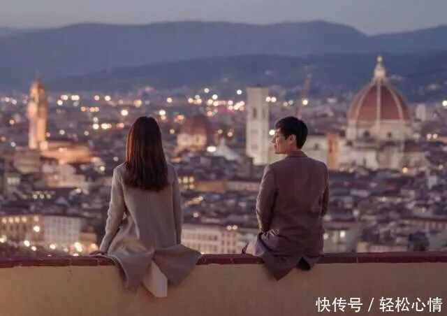 男人真正放不下一个女人,都会有这5大表现,是“装”不出来的!