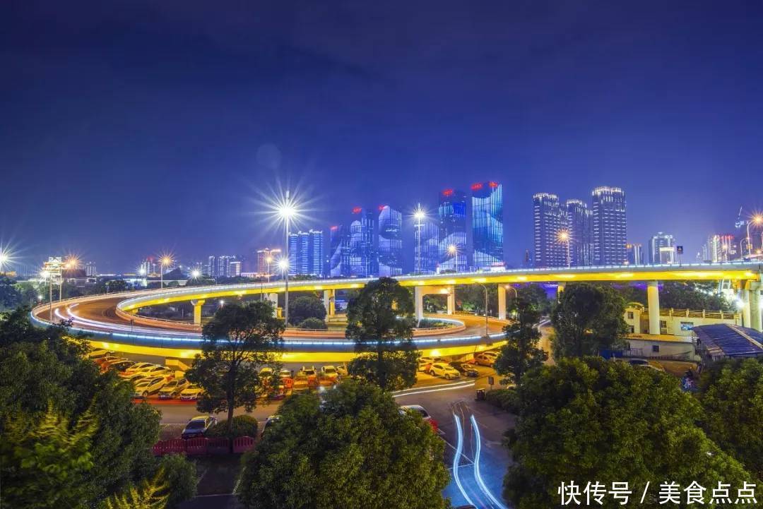 全国50城房价收入比出炉,上海家庭不吃不喝26