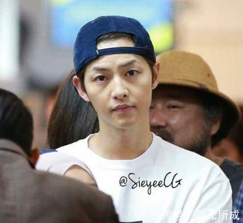 宋慧乔绯闻现身,和莫名男子合影,网友心疼宋仲