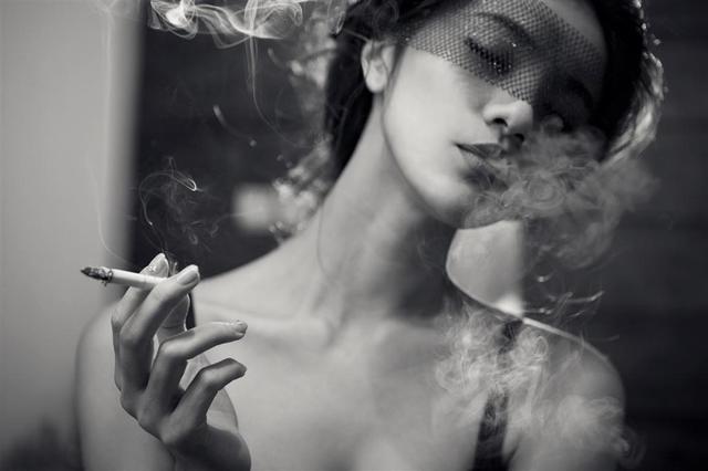 作为老烟民的你,知道中国烟草的税有多高吗?