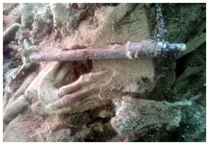1500年的木乃伊出土时脚上竟然穿着现代球鞋?