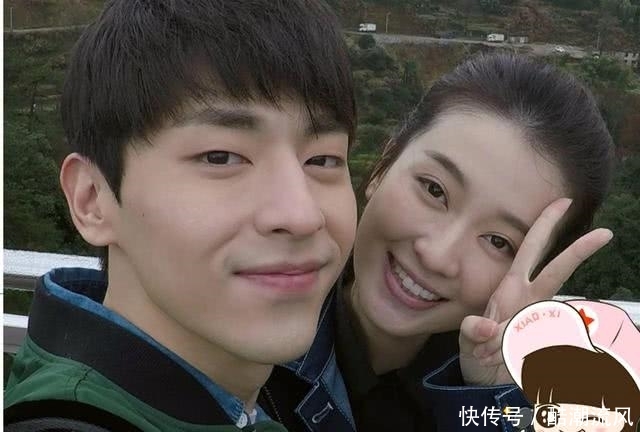 看到乔欣和杨天真的坐姿,终于明白杨天真为什