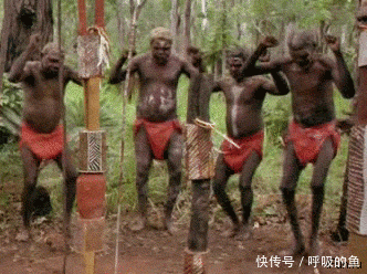 搞笑gif:姑娘想的太多了,看样子是个老司机