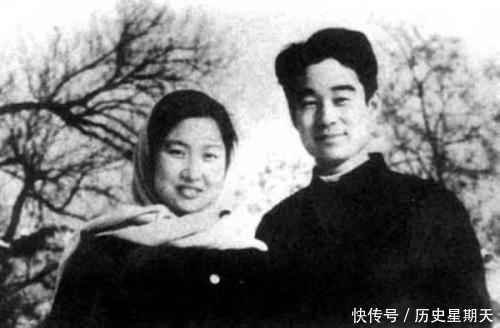 他是开国中将的儿子, 24岁娶毛主席女儿, 相濡以沫40年, 令人敬佩