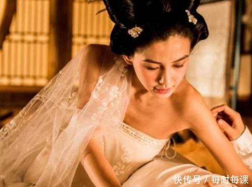 杨颖演技到底怎样娱乐圈没人敢评价,但章子怡