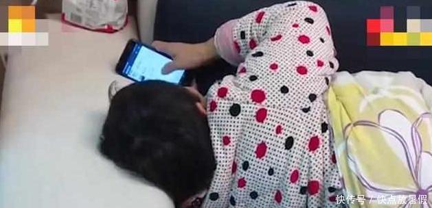 女子投诉邻居开棋牌室扰民,却遭邻居闯进家躺