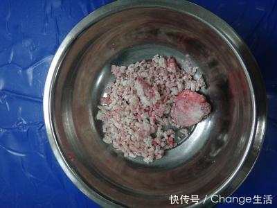 痛风10年,痛风石长满脚,路都走不了!