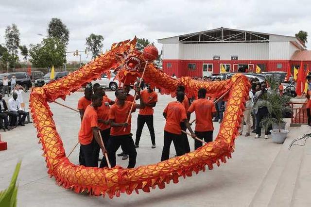 美苏30年援助无果，中国雪中送炭，非洲同胞如此报答令人欣慰