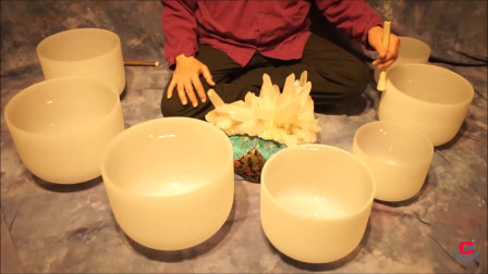瑜加水晶碗脉轮冥想C到b_低到高音调