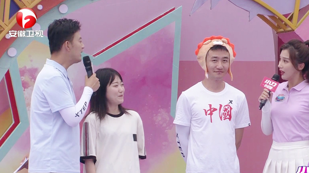 冲冲侠头套抢夺战