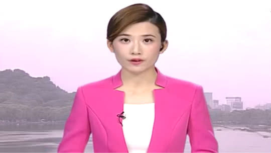 1818黄金眼 业主包了阳台 物业两次拆除